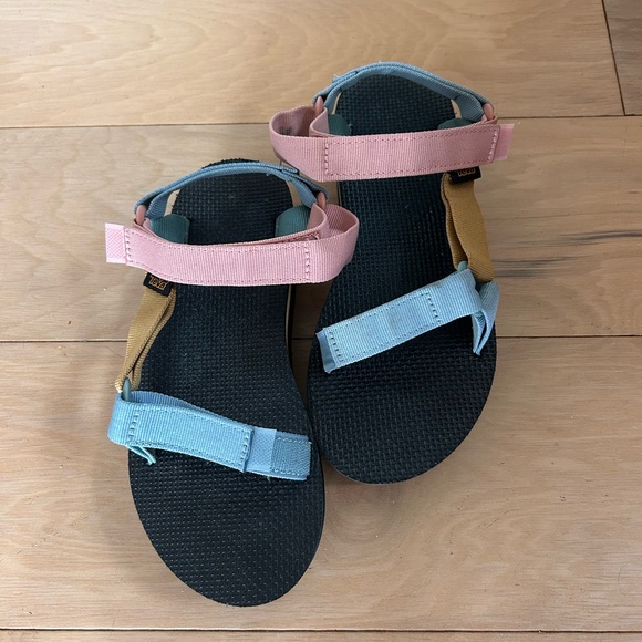 Teva Platform Women’s 8 - Picture 1 of 3